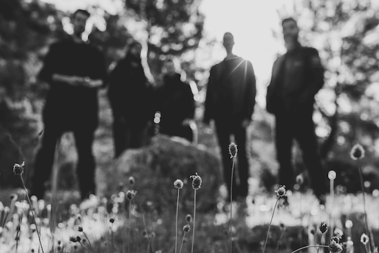 Helevorn enfosqueixen l'estiu amb Inherit The Stars, el seu nou videoclip